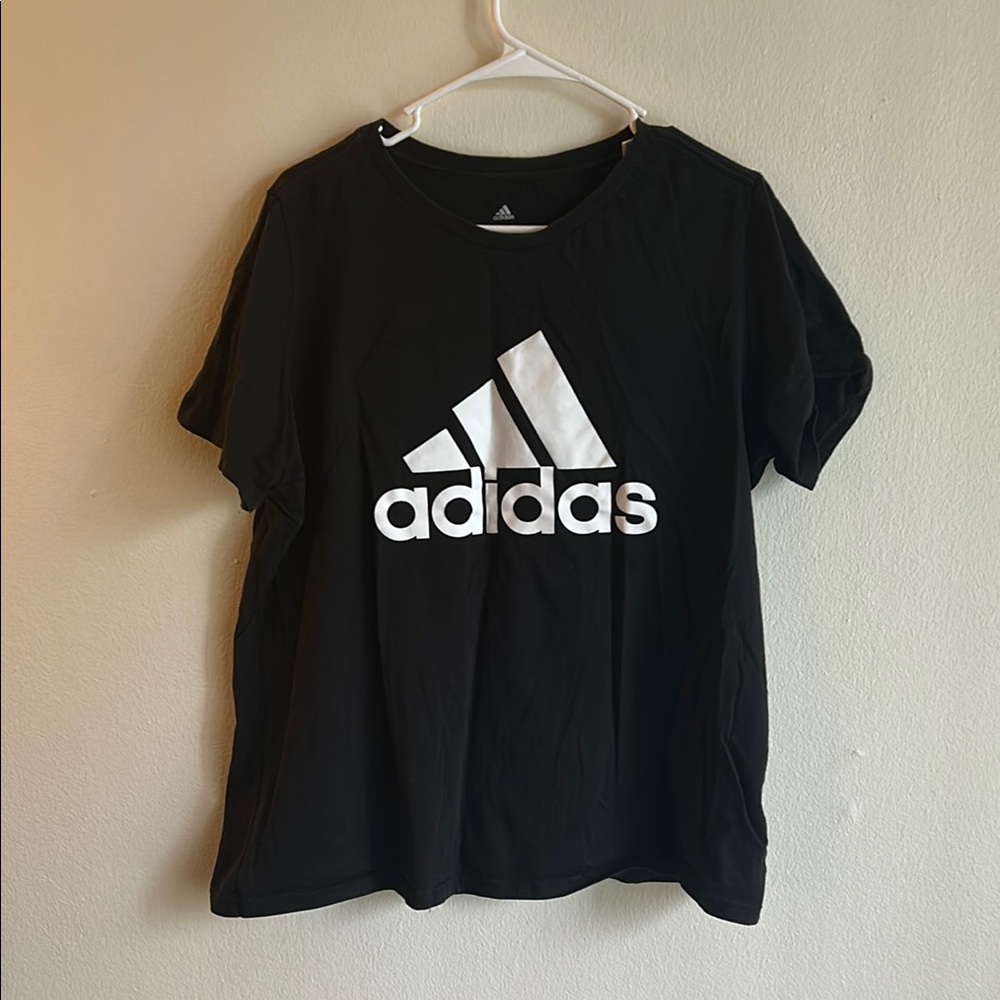Adidas Women’s Black T-Shirt size 2XL